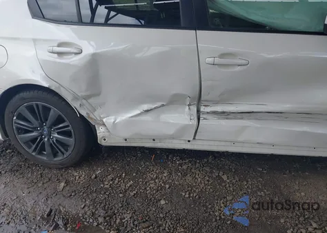 2016 Subaru Wrx z USA, uszkodzony, nr VIN JF1VA1B62G9817931